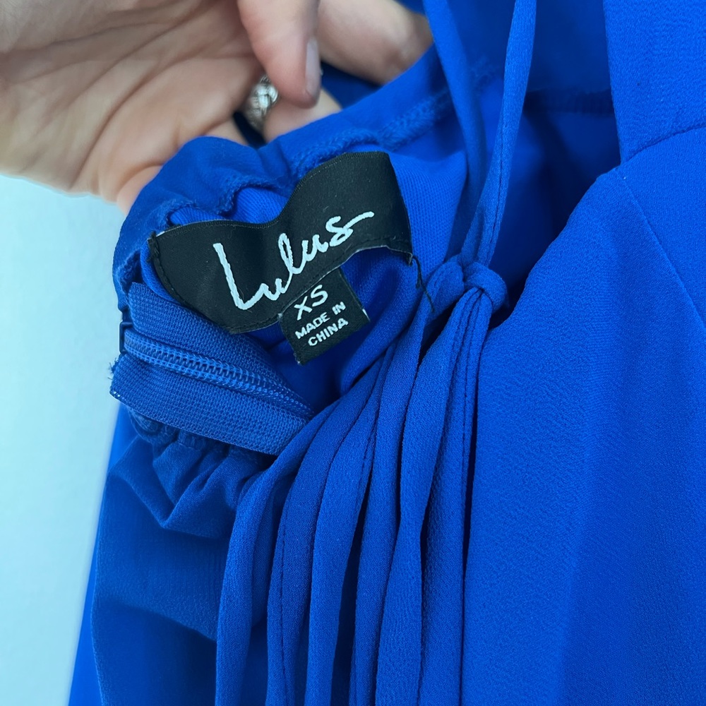 Royal blue flowy dress with fun cut out back. - Picture 4 of 4